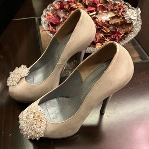 Indivi Women’s size 7 Platform Peep Toe Pump Stiletto High Heel dress Shoes